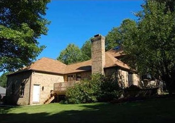 4th image of 1327 Maywood Ln