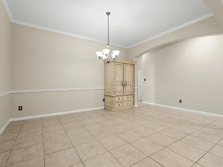4713 La Escalona Dr — Photo 3