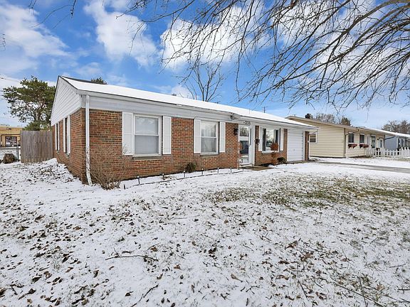 2nd image of 231 Fieldpoint Rd