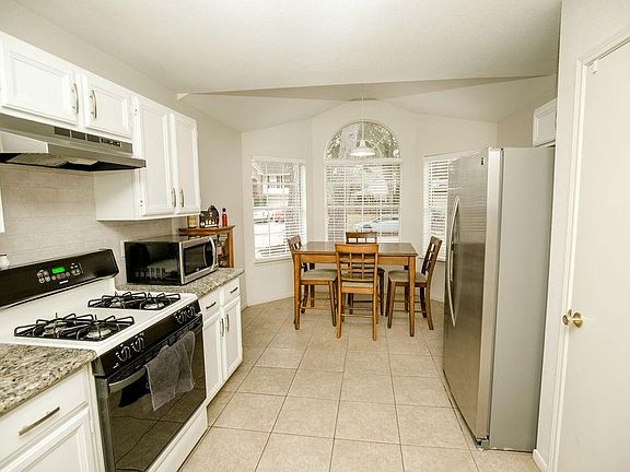 5th image of 2411 Sherwood Hollow Ln