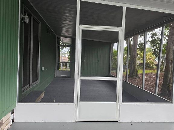 3rd image of 9925 Ulmerton Rd #595