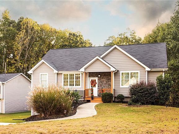 5th image of 355 Conner Ct