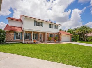 5680 Thornbluff Ave, Davie, FL 33331