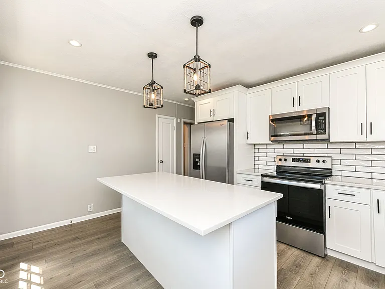 5301 Evanston Ave — Photo 13