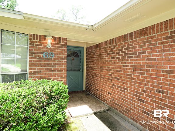 3rd image of 69 Paddock Dr