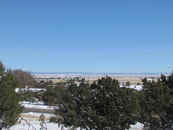4th image of 62 Skyline Dr