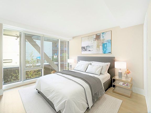 5th image of 100 Norfolk St APT 2B