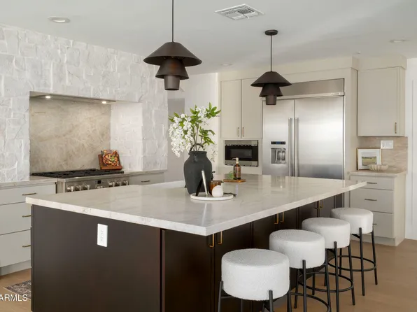 8641 E CLUBHOUSE Way, Scottsdale, AZ 85255