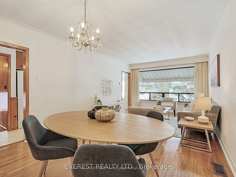 99 Rochman Blvd — Photo 19