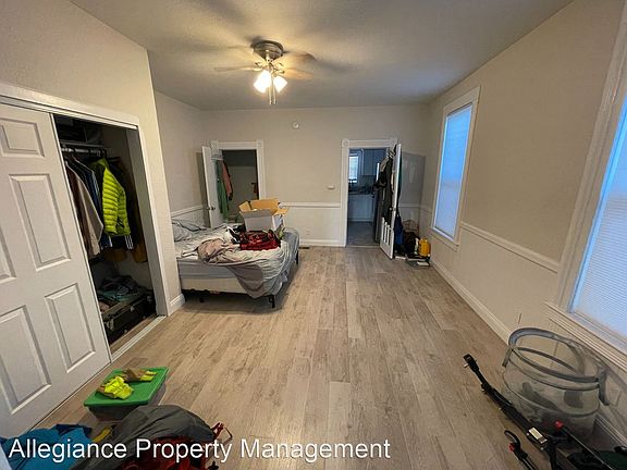 5th image of 3623 4th Ave APT B