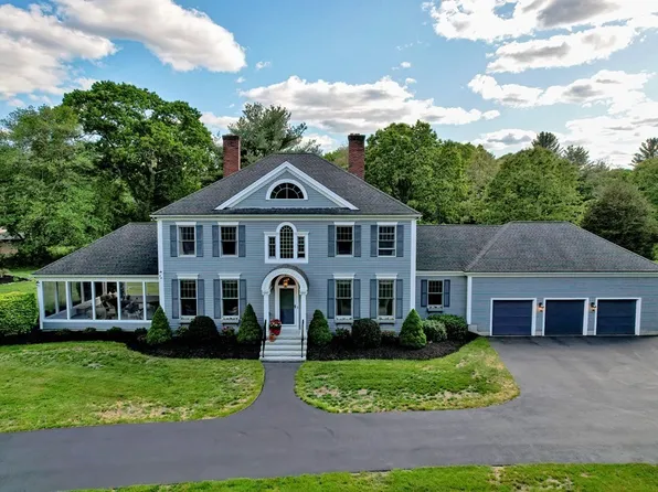 129 South St, Upton, MA 01568