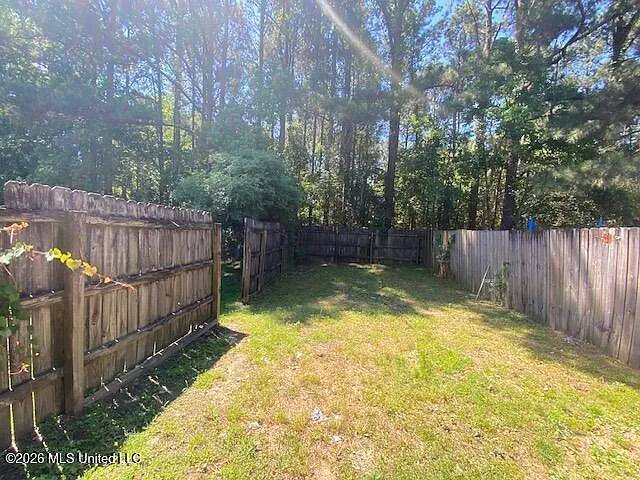 15251 Parkwood Dr N #D — Photo 6
