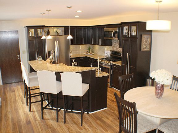 5th image of 15751 W Brook Dr