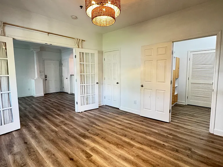 2304 Elliott Ave #103 — Photo 14