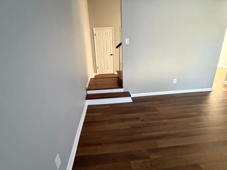 142 Stoneridge Dr — Photo 7