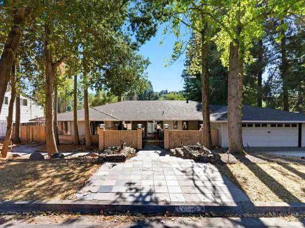 3749 Saint Francis Dr, Lafayette, CA 94549