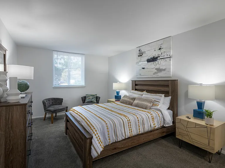 Renovated 2 Bedroom Apartment Home