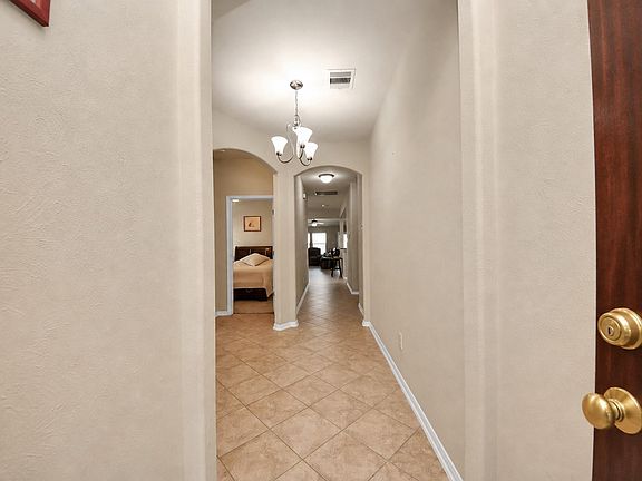 3rd image of 20522 Keegans Ledge Ln