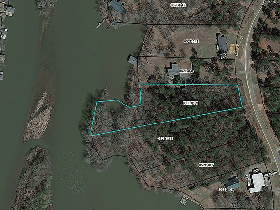 4th image of 0 Edgewater Dr #226
