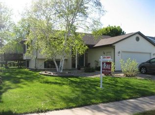 1303 Ridgeway Ave, Onalaska, WI 54650