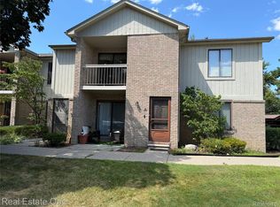 34790 W Eight Mile Rd APT 8, Farmington Hills, MI 48335