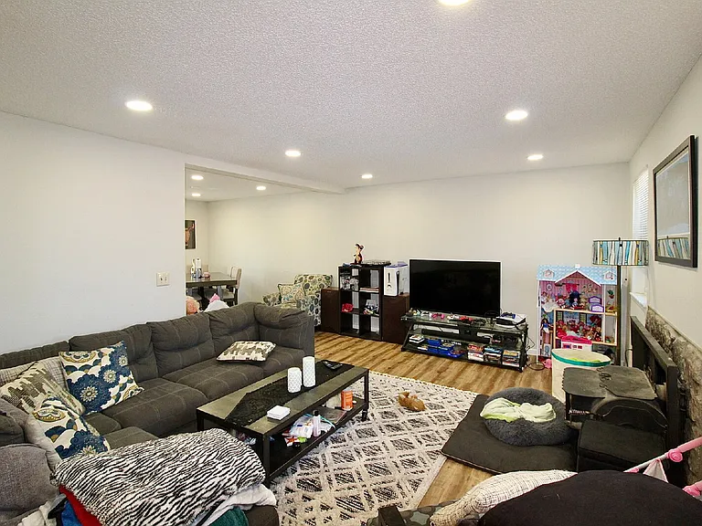 13238 Alcott Cir — Photo 7