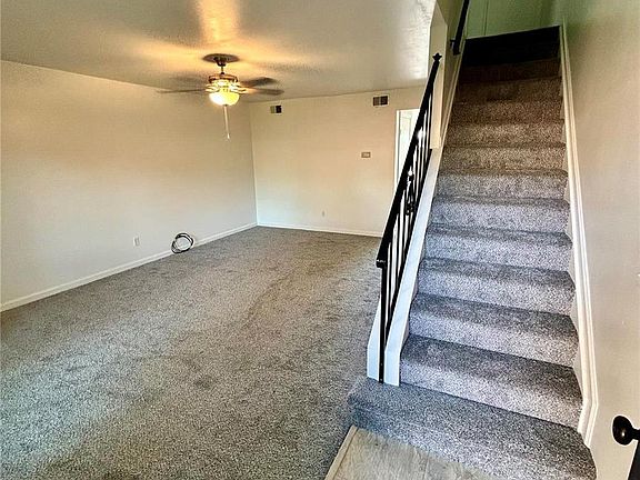 2nd image of 4145 Gallatin Ln APT A