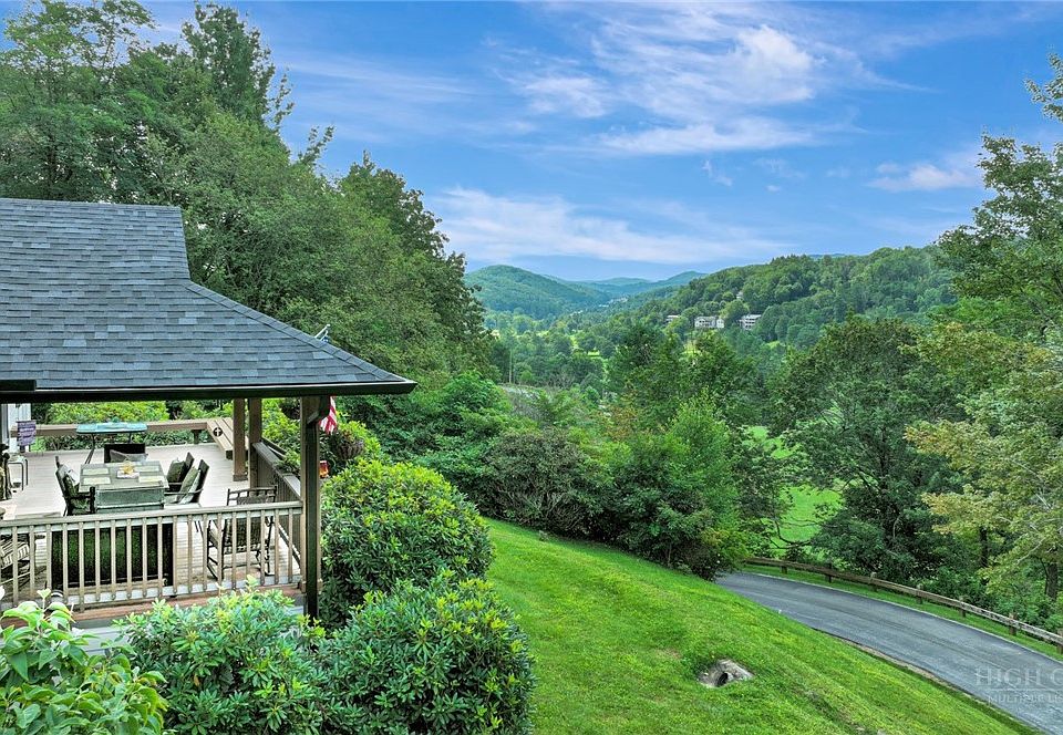 1st image of 600 Mountain Glen