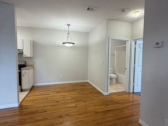 3rd image of 2403 W Platt St APT C
