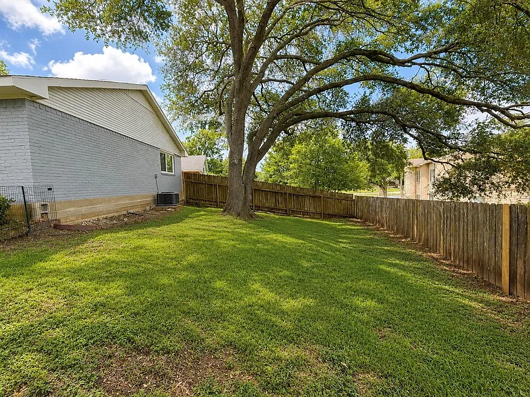 1105 Apache Dr — Photo 19