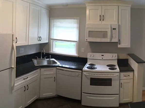 34 Hobart Ln, Amherst, MA