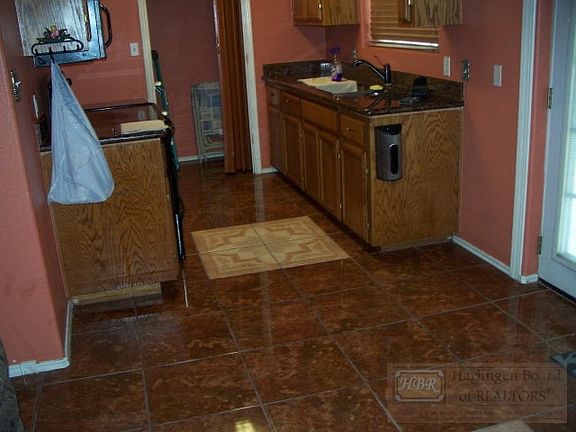 4th image of 2754 Pompeii St