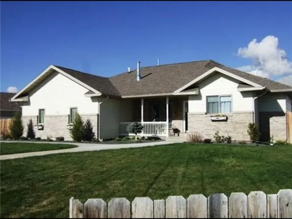 105 Baldwin Dr, Lander, WY 82520