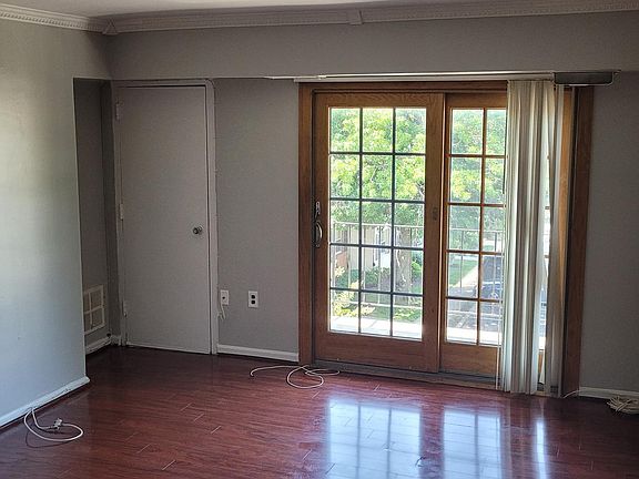 4th image of 424 N Armistead St APT 304
