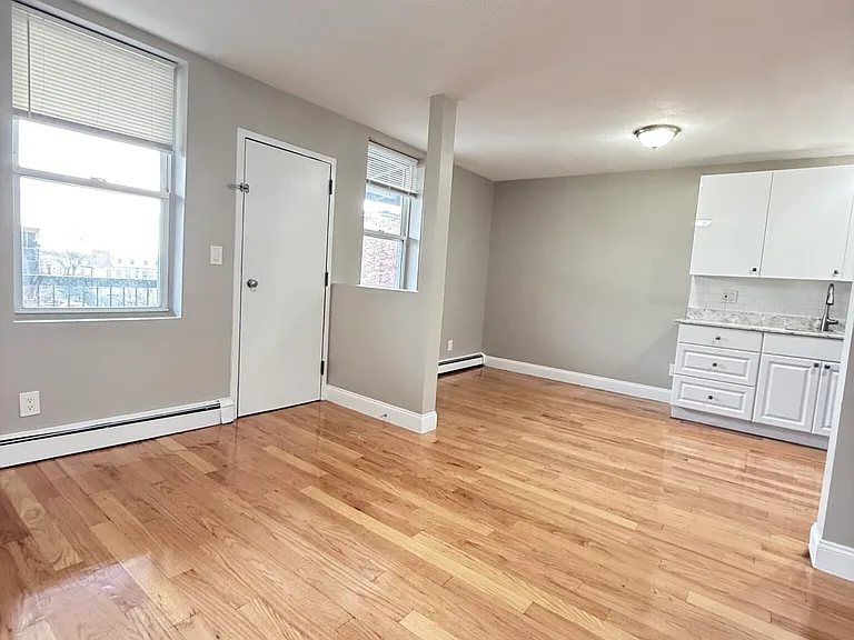 67 Shawmut St #3 — Photo 2