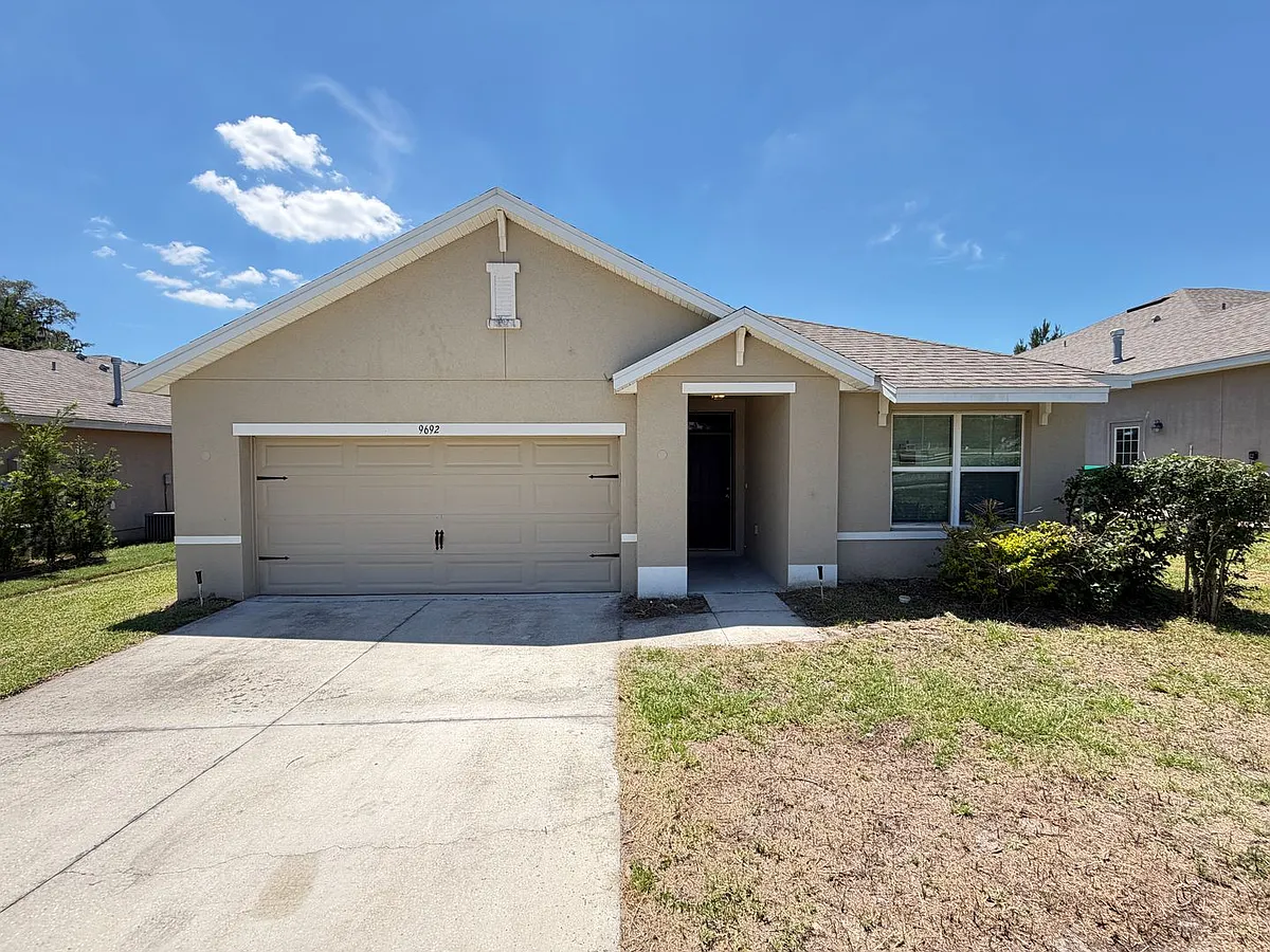 Building Photo - 9692 Pepper Tree Trl