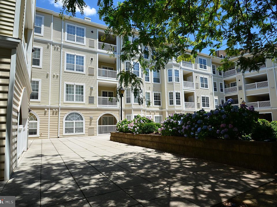 1st image of 4551 Strutfield Ln APT 4328