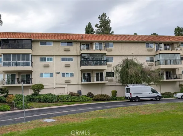 2385 Via Mariposa W Unit 1F, Laguna Woods, CA 92637
