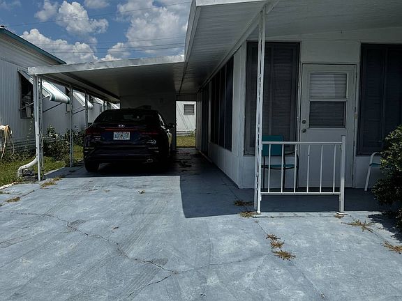 2nd image of 260 Lyndol St