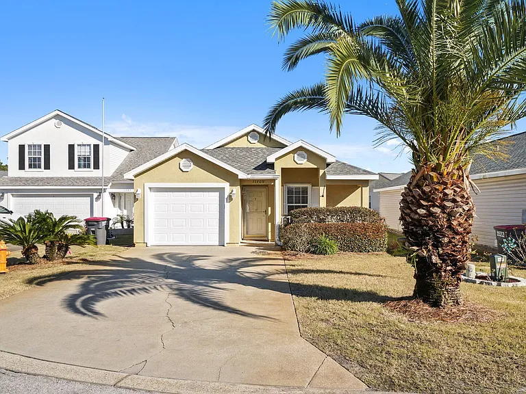 11709 Seashore Ln — Photo 2