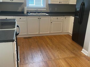 2101 Liberty Dr, Greensboro, NC 27408