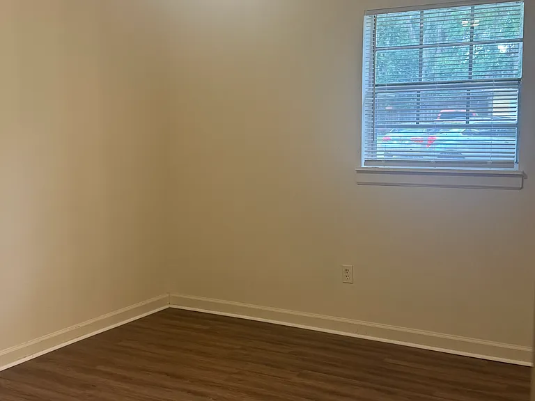 3012 Homewood Ct — Photo 10