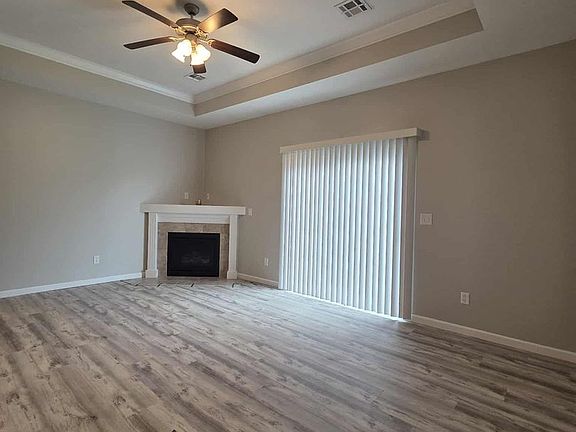 5th image of 402 Michaels Ct