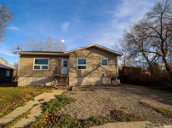 406 Main STREET, Climax, SK S0N 0N0