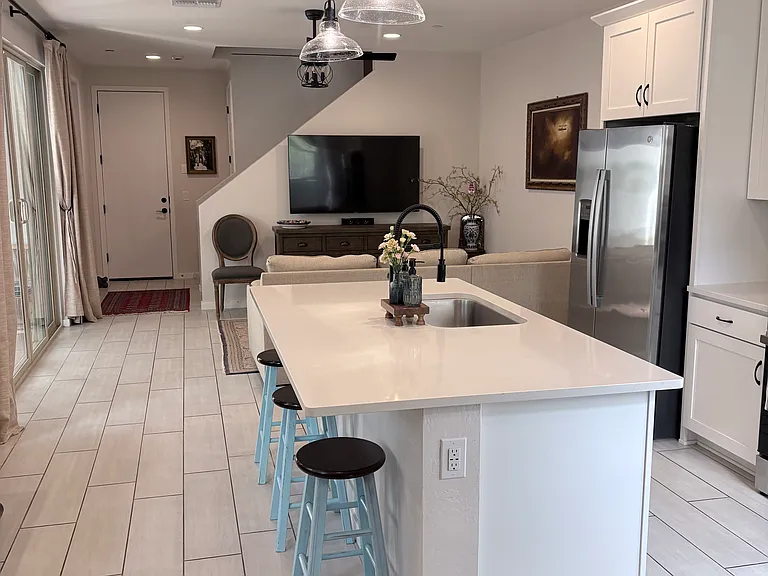 2929 N Evergreen St — Photo 9