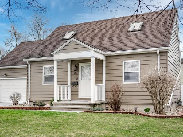 128 Harvester Ln, Decatur, IN 46733