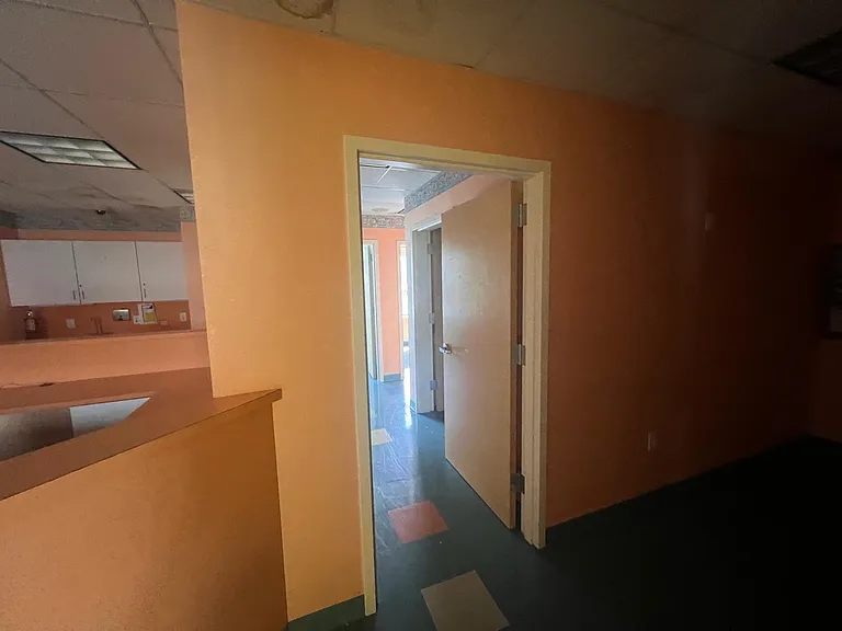 715 Broadway Ave #3 — Photo 8