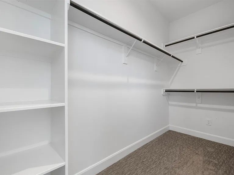 2737 Clinton Dr — Photo 14