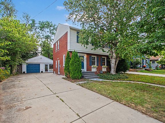 2nd image of 2011 Miller Ave