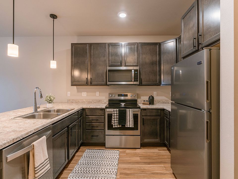 Fargo, ND Prairiewood Meadows | Kitchen